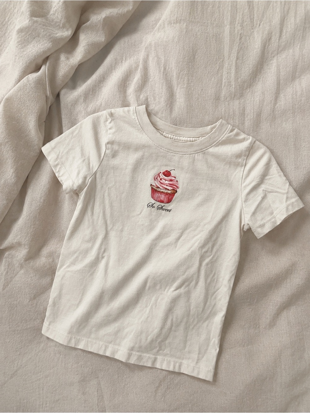 🐻 5/$15 Cat & Jack White Tee with Pink Cupcake